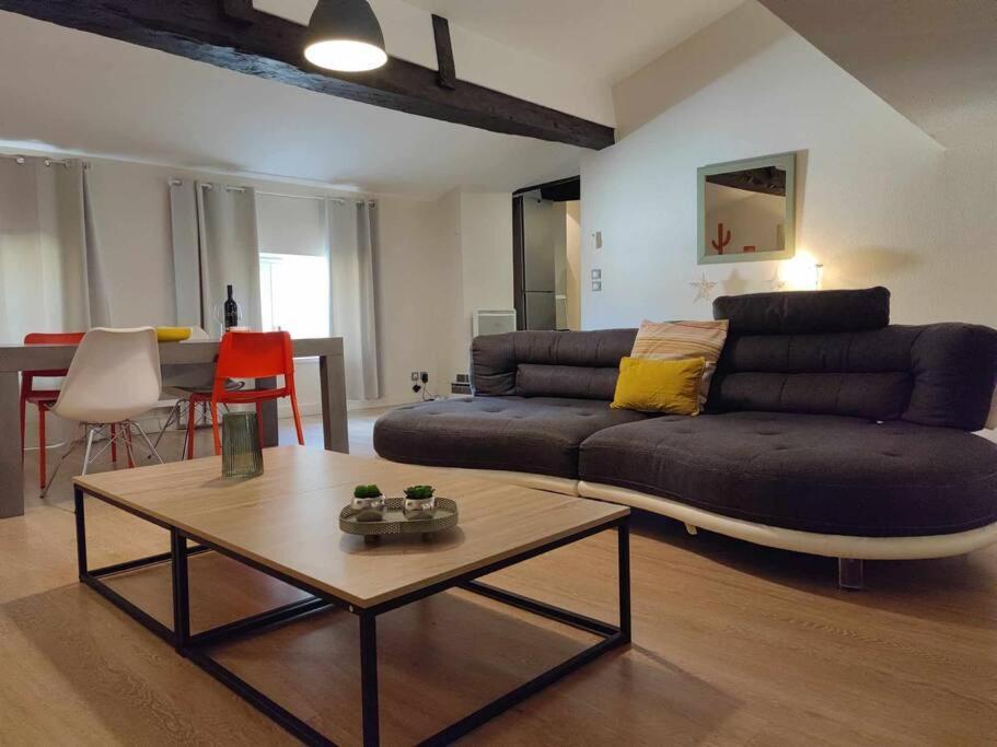 Charme De Victor Conciergeriedamecarcas Apartment Carcassonne Luaran gambar